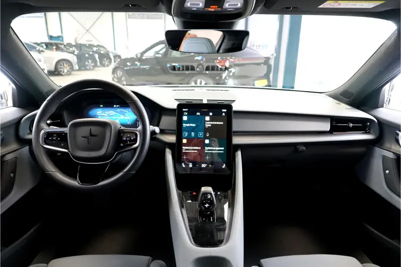 Polestar 2 Long Range Single Motor 78kWh SOH 90% WARMTEPOMP + PIXEL LED + PANORAMADAK + HARMAN/KARDON + PILOT ASSIST + HALFLEDER + STOEL-&STUURVERWARMING + 360 CAMERA + ADAPT.CRUISE + NAVI GOOGLE LIVE + BLIS + LANE ASSIST + 20" LM-VELGEN! 2023 leasen bij DreamLease: foto 2