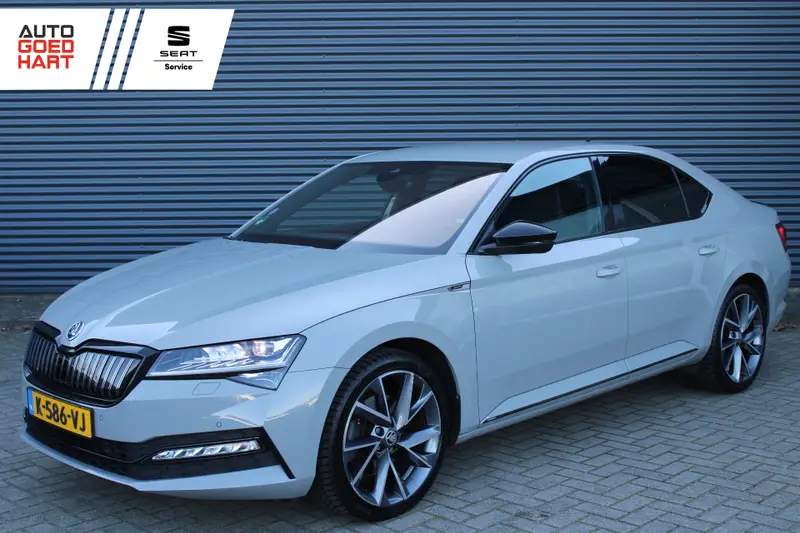 Škoda Superb 1.4 TSI iV Sportline Business Full-LED Carplay Virtual Cockpit Elek-trekhaak 2021 leasen bij DreamLease: foto 1