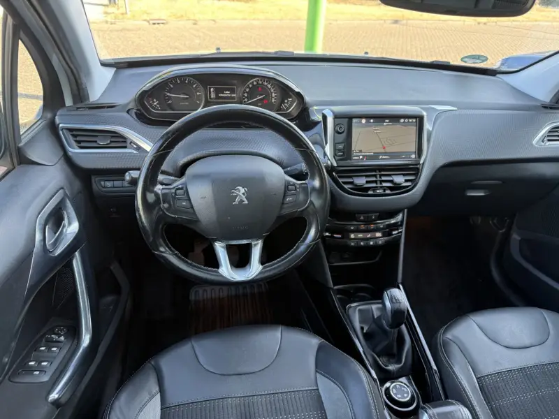 Peugeot 2008 1.2 PureTech Allure camera navi pano zeer netjes 2017 leasen bij DreamLease: foto 2