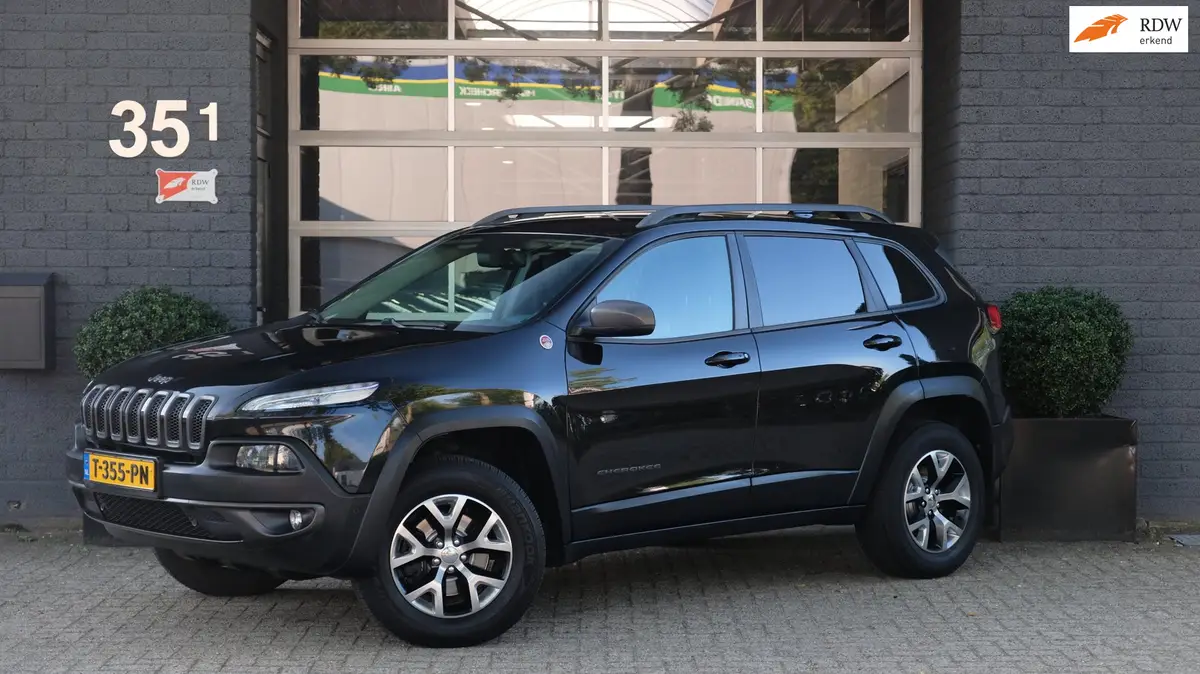 Jeep Cherokee 3.2 V6 Trailhawk 4WD Lock: foto 1