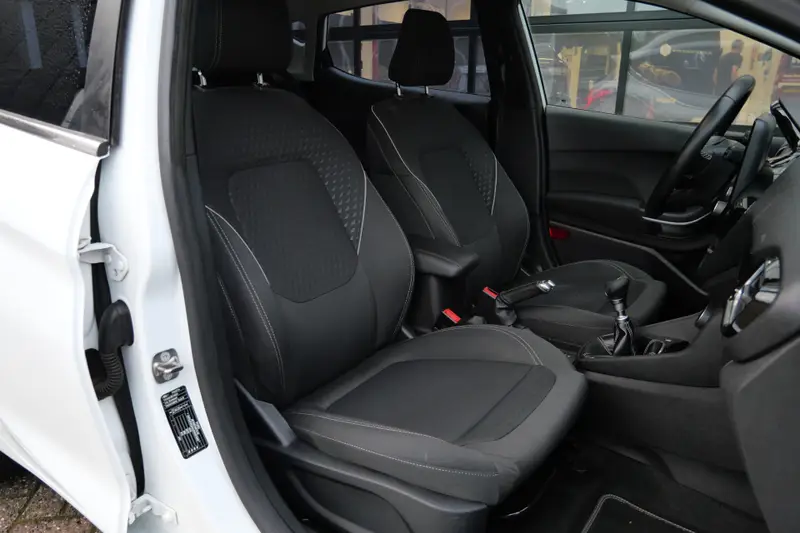 Ford Fiesta 1.0 EcoBoost Titanium 2017 leasen bij DreamLease: foto 2