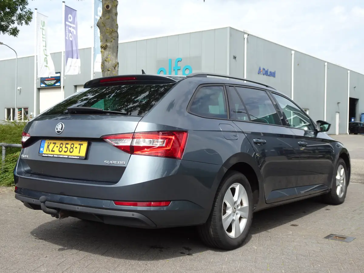 Škoda Superb Combi 1.4 TSI Active Business: foto 2