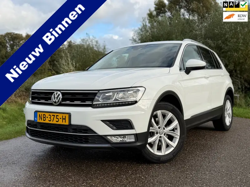 Volkswagen Tiguan 1.4 TSI ACT Highline / Automaat / NL Auto / Elektrische trekhaak / Stoelverwarming / ACC / Lederen bekleding / 2017 leasen bij DreamLease: foto 1