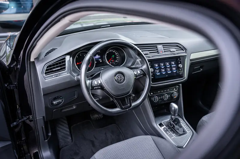 Volkswagen Tiguan Allspace 1.5 TSI Comfortline Business | 7 persoons | Trekhaak | Elektrische achterklep | Navigatie | Carplay | 2019 leasen bij DreamLease: foto 2