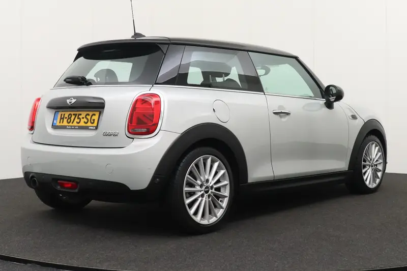 MINI 3-Deurs Mini 1.5 136 PK Aut. Cooper 2017 leasen bij DreamLease: foto 2