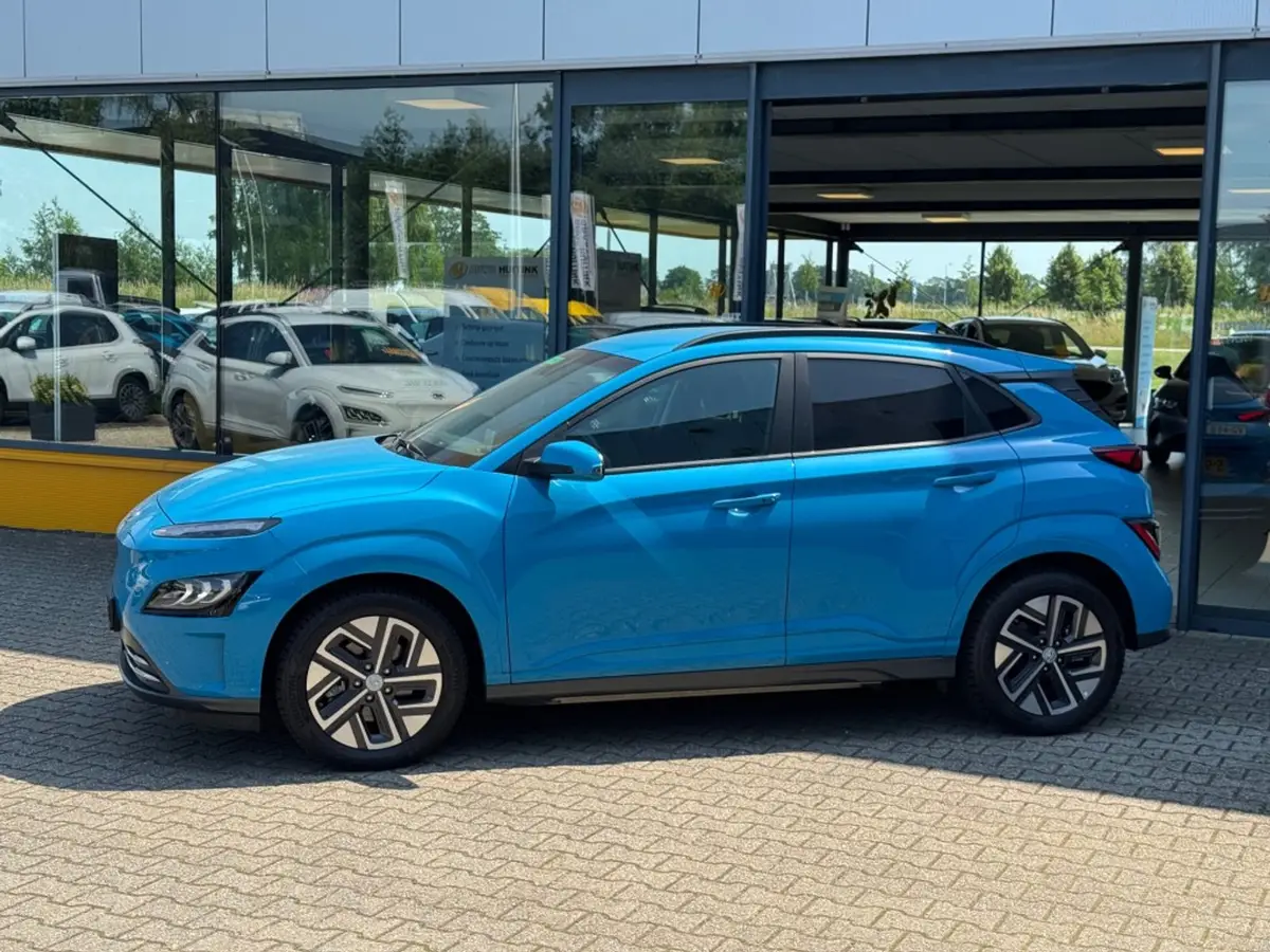 Hyundai Kona EV 64kWh Premium - Navi - camera - stoel/stuur verw. - head up: foto 2