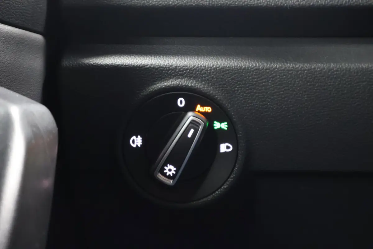 Volkswagen T-Roc 2.0 TSI R 4MOTION|AKRAPOVIC|BEATS|DODEHOEK: foto 29