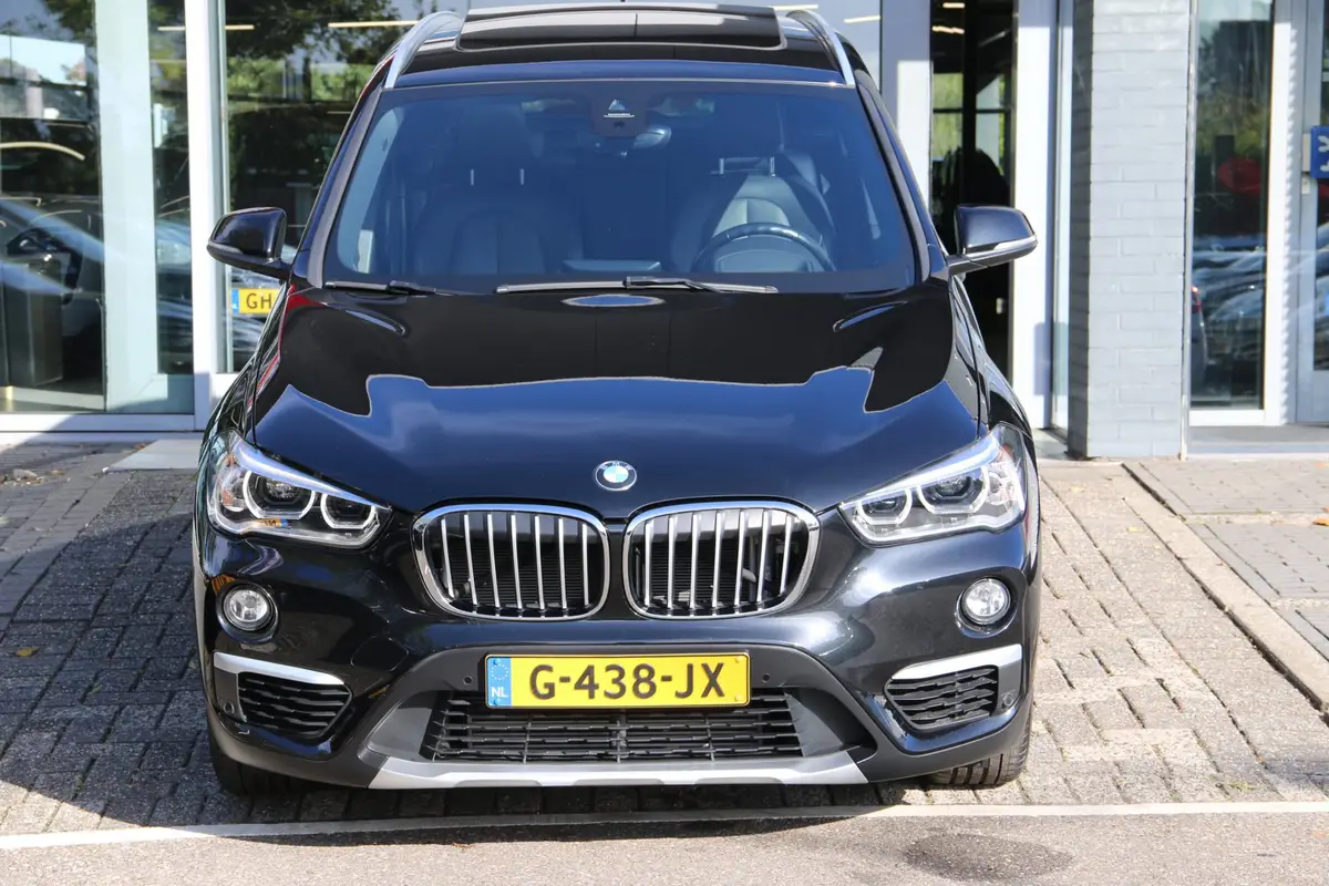 BMW X1 SDrive20i Orange Edition II PANO-DAK DEALER OND. NL-AUTO!: foto 2