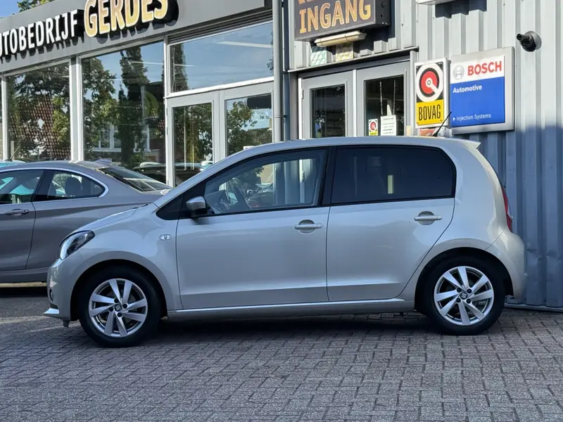 SEAT Mii 1.0 Sport Dynamic 2014 leasen bij DreamLease: foto 2