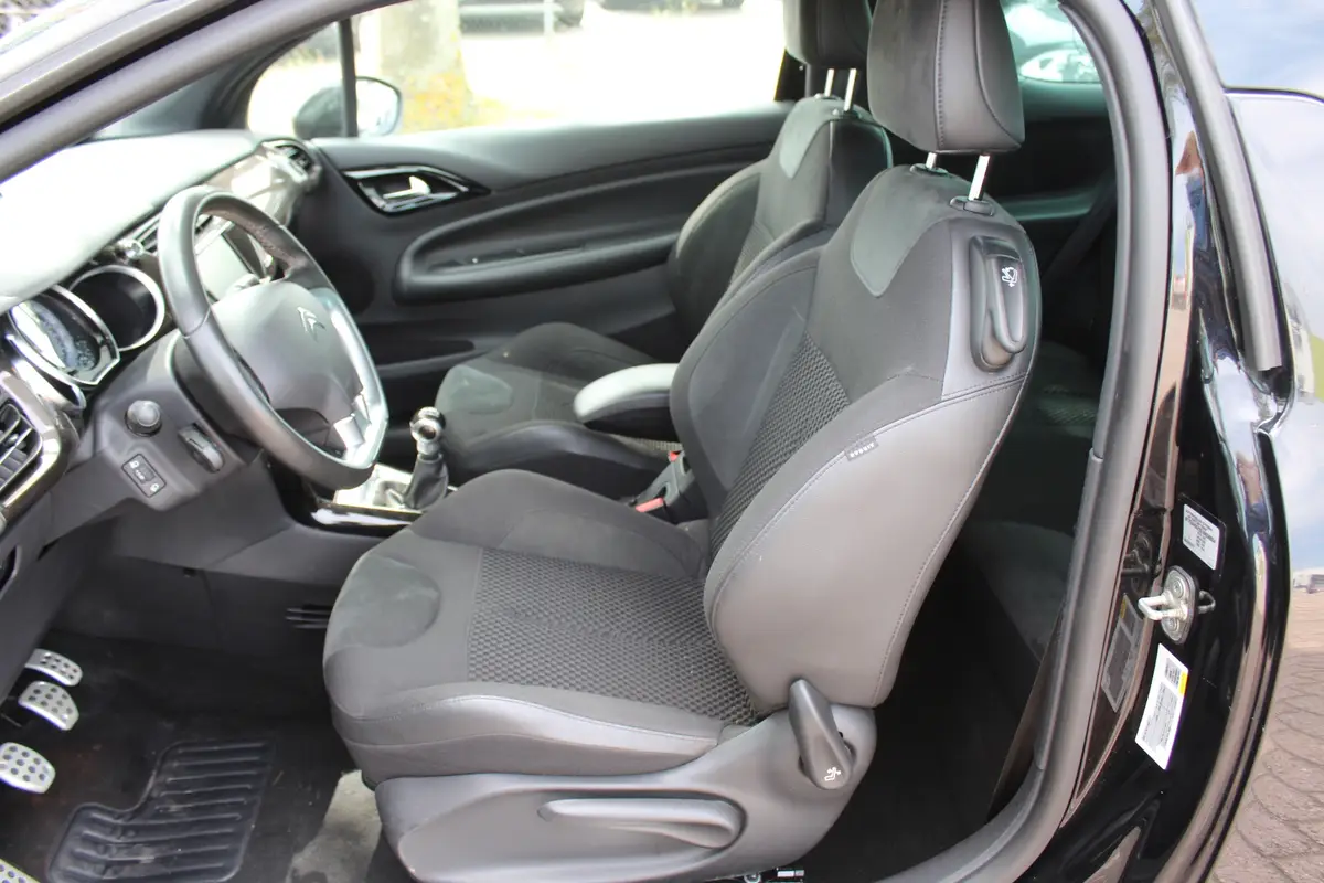 DS DS 3 1.2 PureTech So Chic nap clima cruise navi sensoren: foto 29