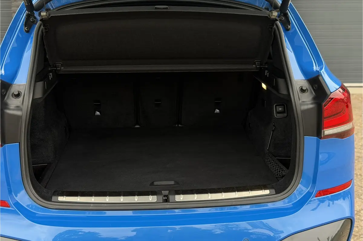 BMW X1 xDrive25e M-Sport | Sportleder | Memory | H/K | Head-Up | Camera | Comfort Acces | 35X op Voorraad: foto 52