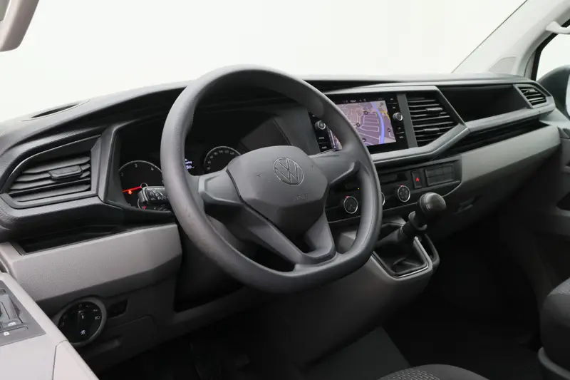 Volkswagen Transporter 2.0 TDI L2H1 28 150PK 2021 leasen bij DreamLease: foto 2