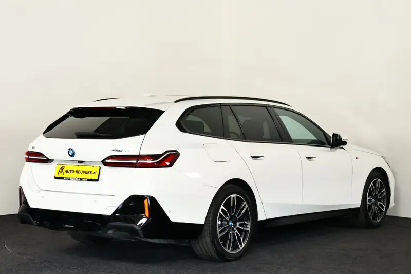 BMW i5 eDrive40 M Sport 84 kWh 2025 leasen bij DreamLease: foto 2