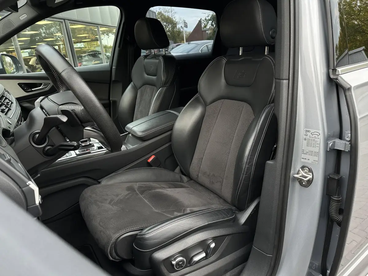 Audi Q7 3.0 TFSI quattro Pro Line S: foto 2