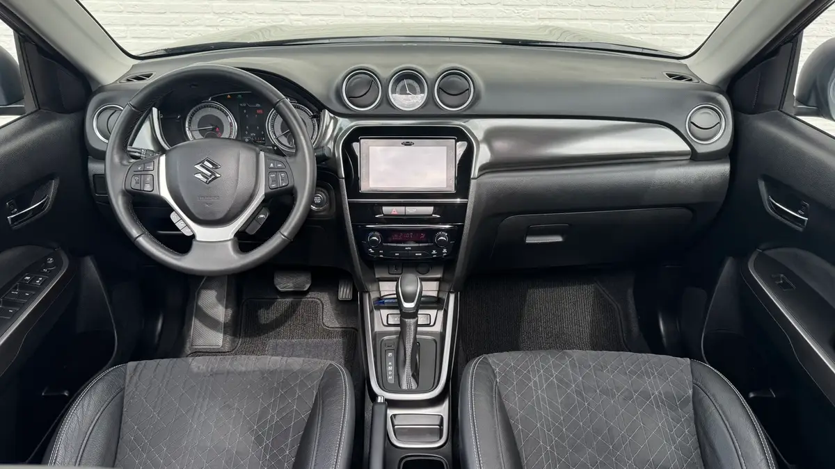Suzuki Vitara 1.5 Hybrid Style Rhino Edition Panorama Carplay Pdc+Camera Led Leder: foto 2