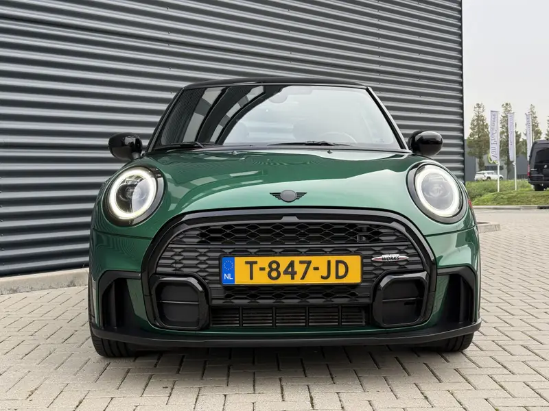 MINI 3-Deurs 1.5 Cooper John Cooper Works 2023 leasen bij DreamLease: foto 2