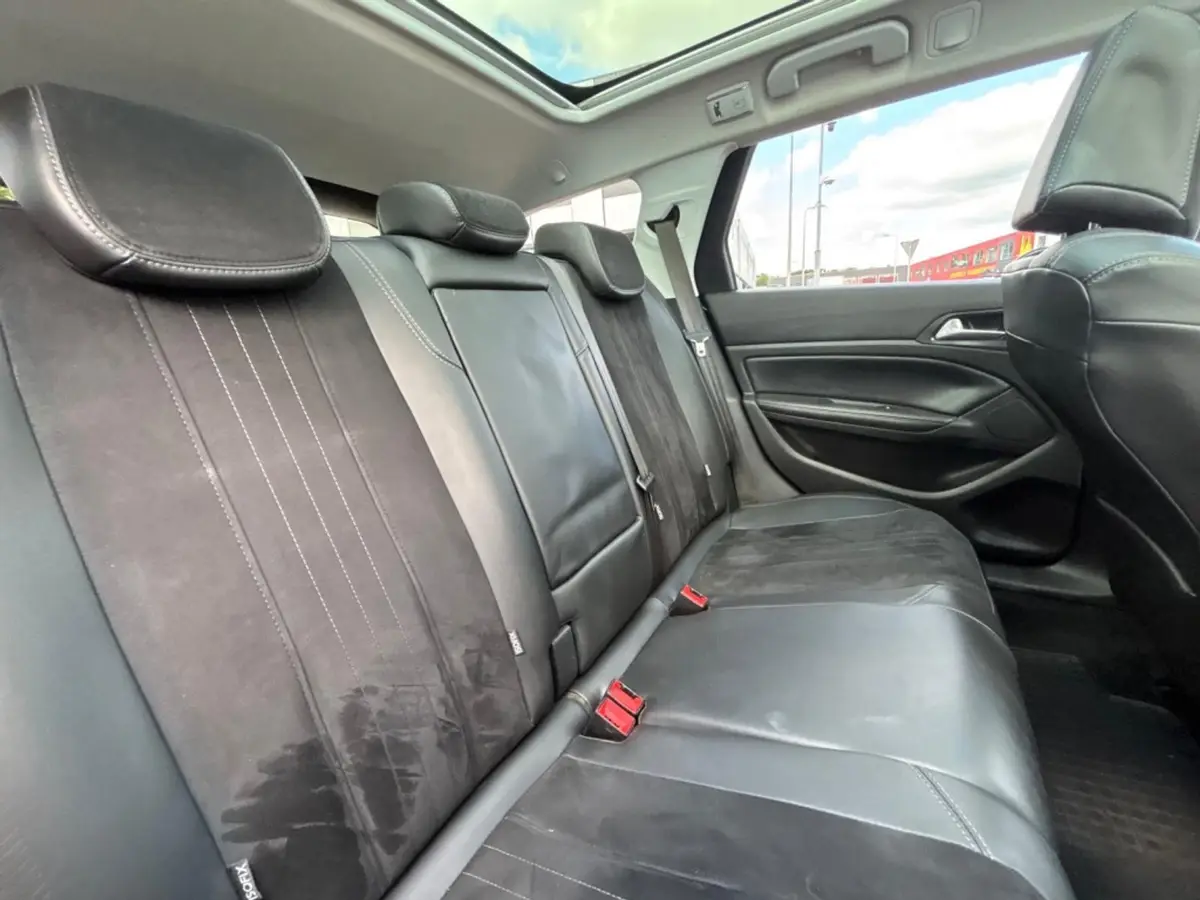 Peugeot 308 SW 1.2 e-THP Première pano trekhaak navi airco: foto 80