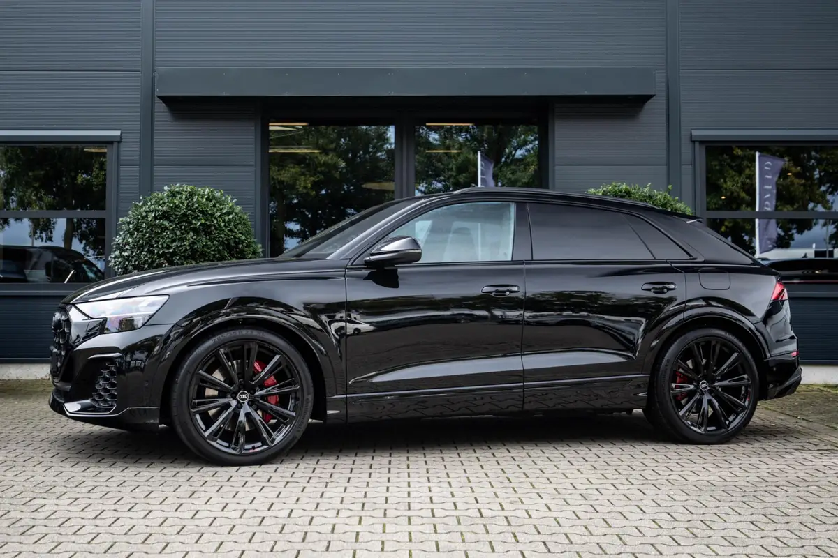 Audi Q8 60 TFSI e: foto 2