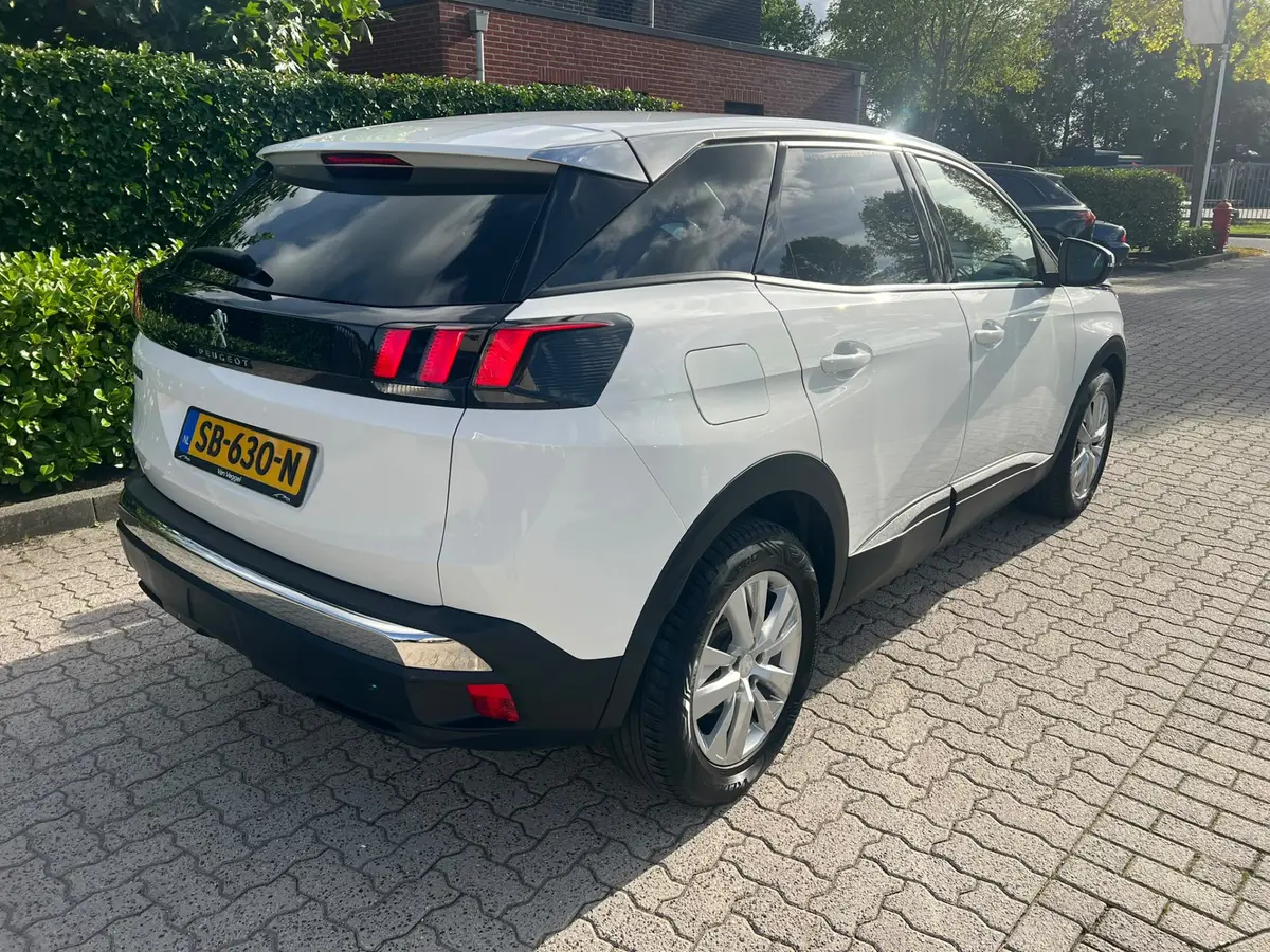 Peugeot 3008 1.2 PureTech Active: foto 24