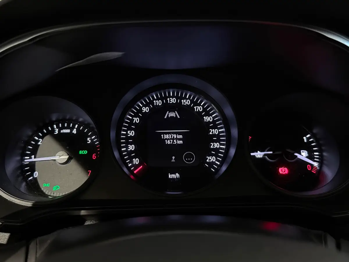 Renault Mégane Estate 1.3 TCe Limited /Clima/Cruise/LED/CarPlay/Keyless/Camera/NAVI/LaneAss/Bots/: foto 48