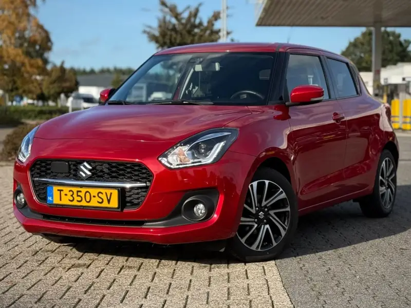 Suzuki Swift 1.2 STYLE SMARTHYB. 2023 leasen bij DreamLease: foto 1
