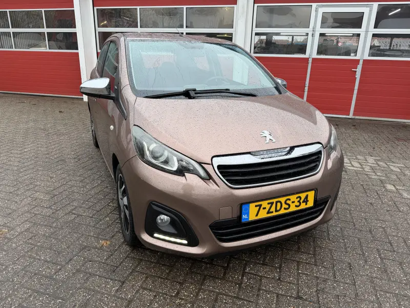 Peugeot 108 1.0 e-VTi 68 PK | Blue Lease | Airco | 5-drs | 2014 leasen bij DreamLease: foto 1
