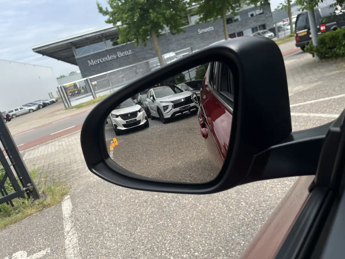 Toyota C-HR 1.8 Hybrid Executive // LED KOPLAMPEN // NAVI // CAMERA // ADAPTIVE CRUISE // STOELVERWARMING // CLIMA //: foto 34