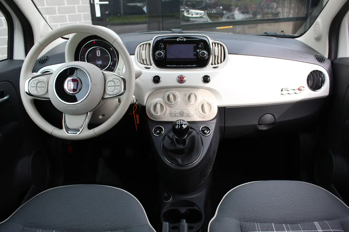 Fiat 500C 0.9 TwinAir Lounge: foto 2