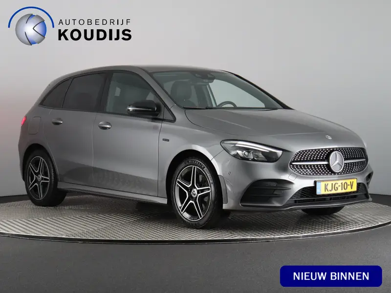 Mercedes-Benz B-Klasse 250 e Business Solution AMG Limited Night 2020 leasen bij DreamLease: foto 1
