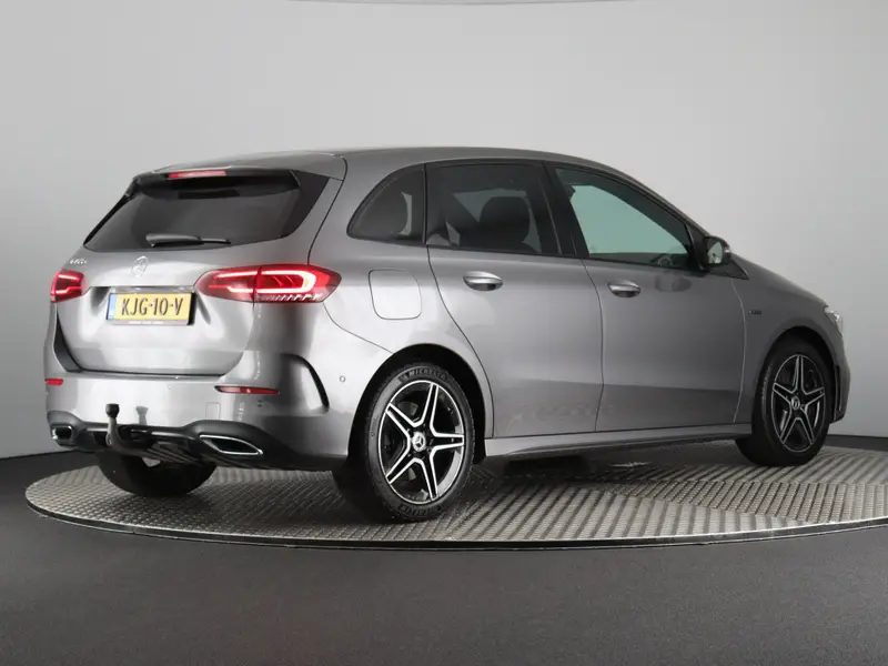 Mercedes-Benz B-Klasse 250 e Business Solution AMG Limited Night 2020 leasen bij DreamLease: foto 2