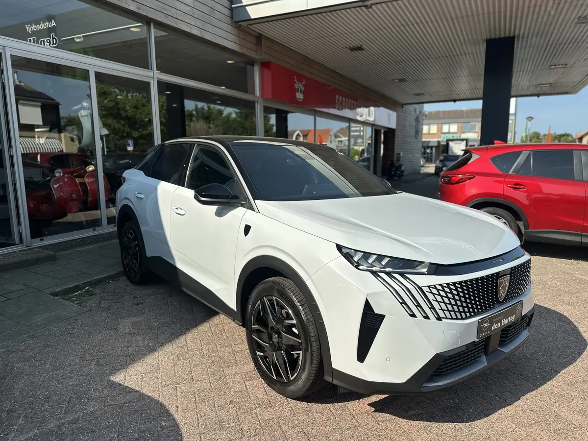Peugeot 3008 1.2 Hybrid 145 GT Exclusive: foto 45