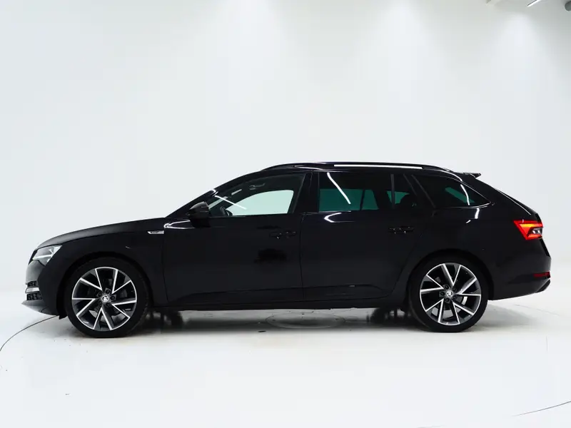 Škoda Superb Combi 1.4 TSI iV Sportline 2023 leasen bij DreamLease: foto 2