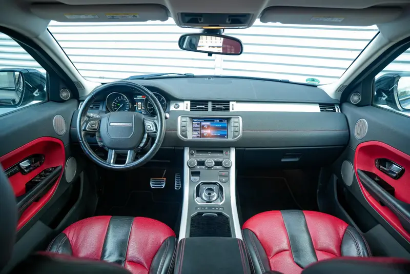 Land Rover Range Rover Evoque 2.0 Si 4WD Dynamic 2013 leasen bij DreamLease: foto 2