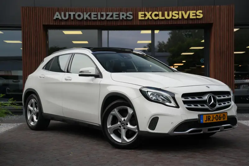 Mercedes-Benz GLA 180 Business Solution 2019 leasen bij DreamLease: foto 1