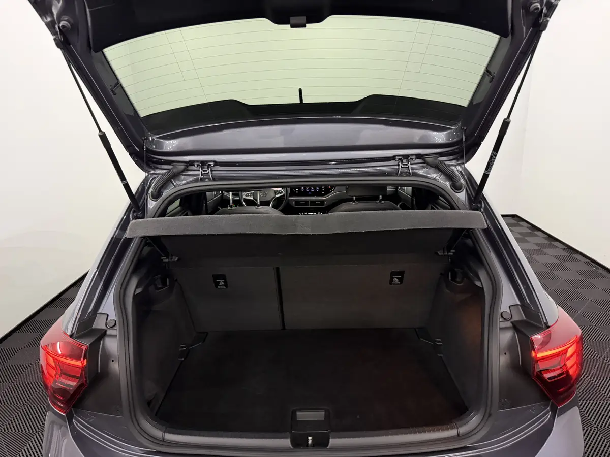 Volkswagen Polo 1.0 TSI R-Line: foto 34