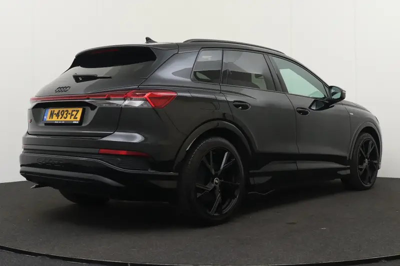 Audi Q4 e-tron 40 S-Line Competition 77 kWh (90% SOH) Warmtepomp 2021 leasen bij DreamLease: foto 2
