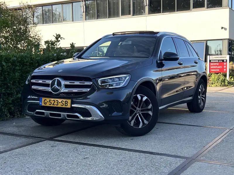 Mercedes-Benz GLC 200 Business Solution Limited 2019 leasen bij DreamLease: foto 1