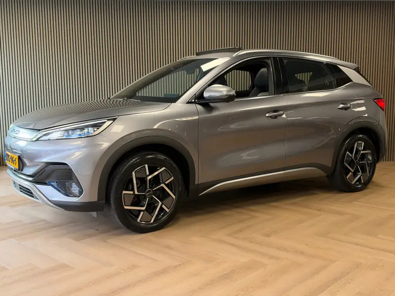 BYD ATTO 3 Design 60 kWh 420KM SoH 94% BTW PANO NAVI LED ADAPTIVE CRUISE CLIMATE LEDER PDC 2023 leasen bij DreamLease: foto 1