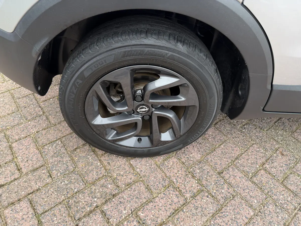 Opel Crossland X 1.2 Turbo 120 Jaar Edition: foto 30
