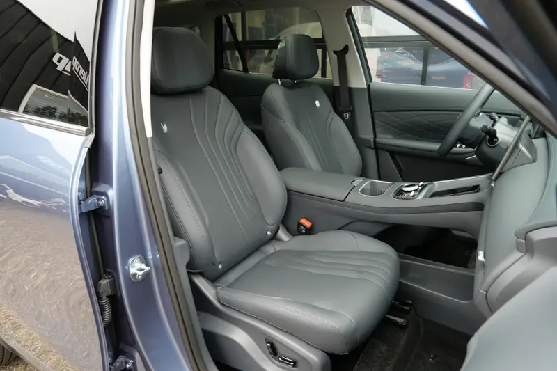 Geely Starray EM-i 1.5 Max+ 2026 leasen bij DreamLease: foto 2