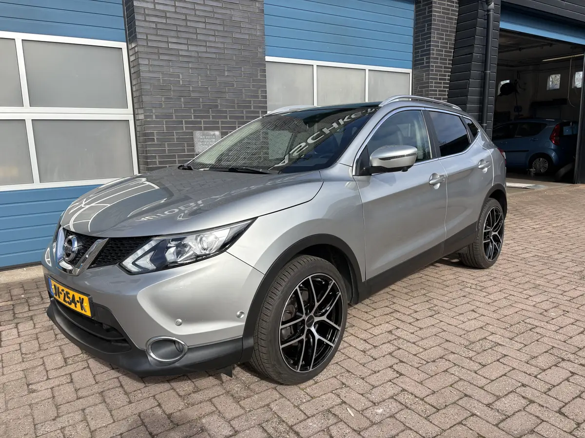 Nissan QASHQAI 1.2 Tekna,pano/climate/cruise/camera nieuwe velgen/leder: foto 42
