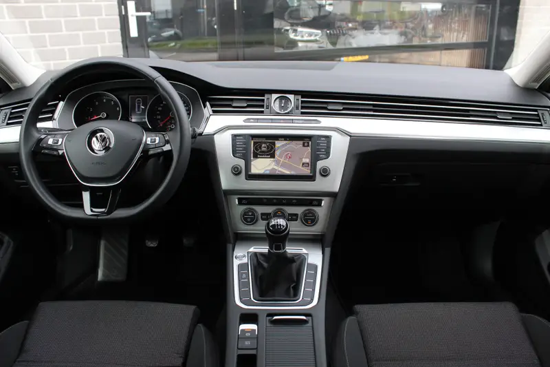 Volkswagen Passat Variant 1.4 TSI Business Edition 2015 leasen bij DreamLease: foto 2