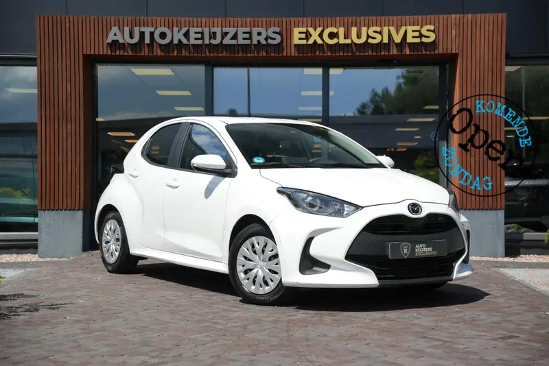 Mazda 2 Hybrid 1.5 Centre-line 2023 leasen bij DreamLease: foto 1