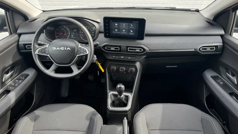 Dacia Sandero 1.0 TCe Journey Camera Airco Cruise Carplay PDC- Voor en Achter 2025 leasen bij DreamLease: foto 2
