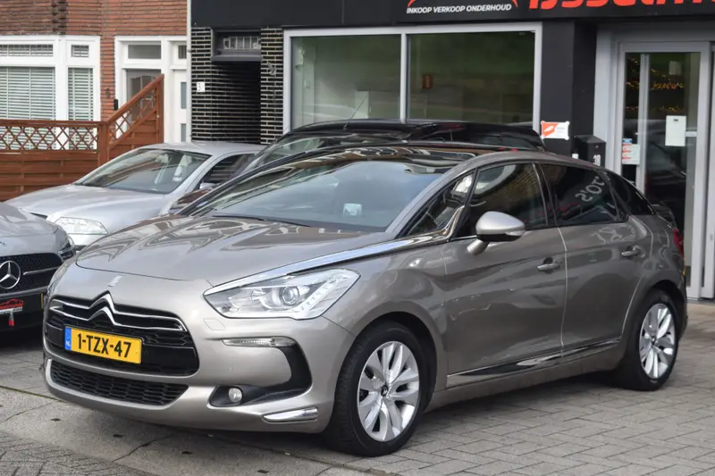 Citroën DS5 1.6 THP Business Executive 2014 leasen bij DreamLease: foto 2