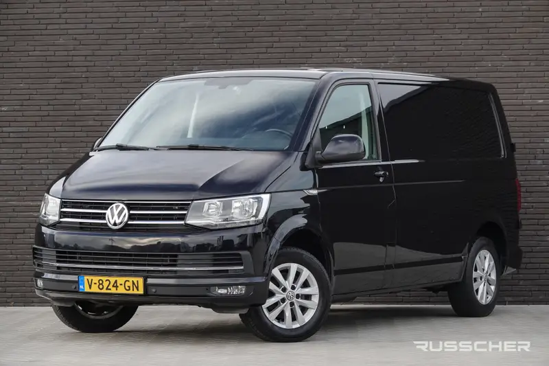 Volkswagen Transporter L1H1 2.0Tdi 150Pk | Stoel-Stoel | Trekhaak | 16'' | Deepblack 2017 leasen bij DreamLease: foto 1