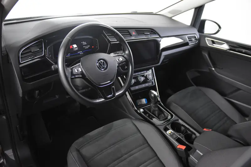 Volkswagen Touran 1.5 TSI Highline DSG *1ste Eigenaar*7-persoons*Stoelverw.* 2022 leasen bij DreamLease: foto 2