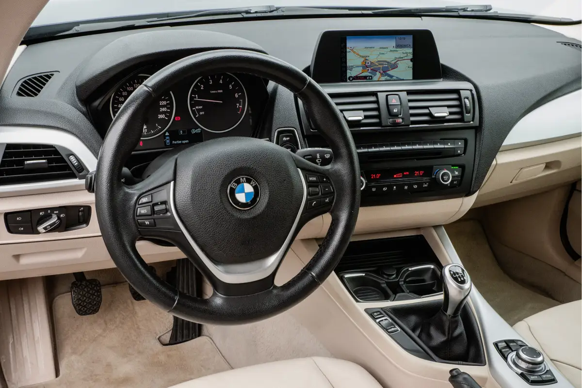 BMW 1 Serie 116i 136pk Upgrade Edition: foto 30