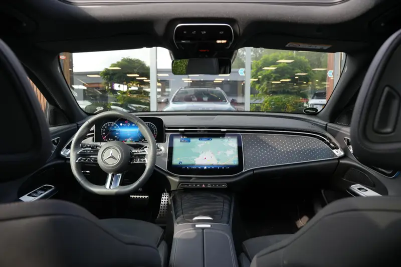Mercedes-Benz E-Klasse 300 e Business Solution AMG 2026 leasen bij DreamLease: foto 2