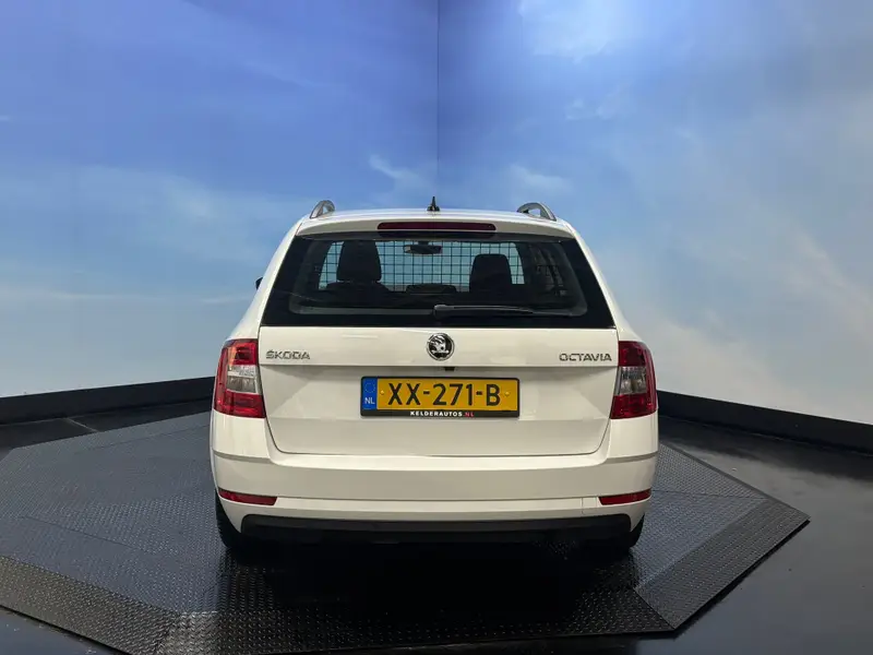 Škoda Octavia Combi 1.0 TSI Greentech Ambition Business Automaat | Navi | Clima | Cruise 2019 leasen bij DreamLease: foto 1